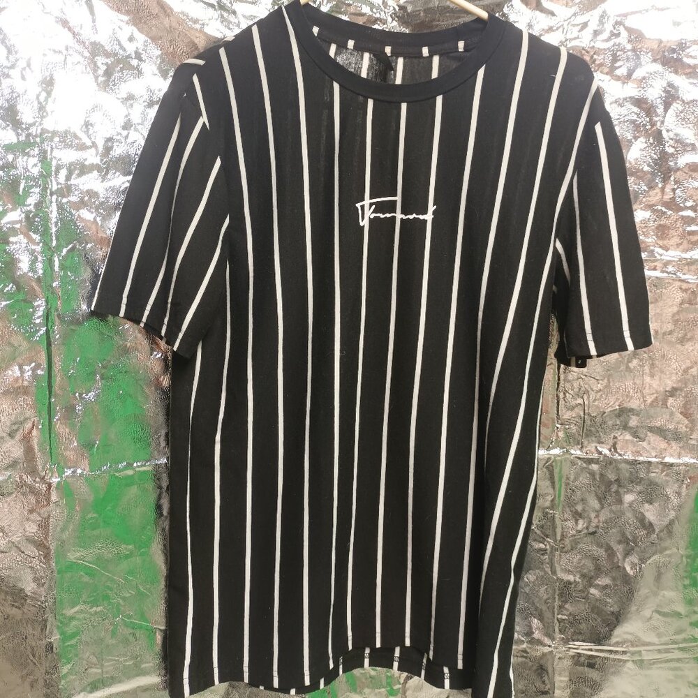 Black striped t-shirt SHEIN